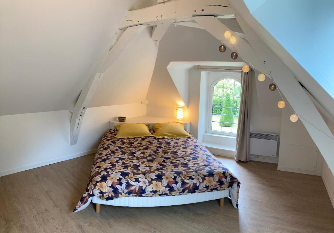 Les Bosquets Villa Saint-Ouen-Des-Toits Bagian luar foto